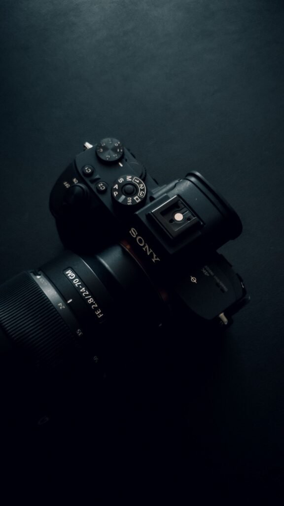 What Is a Mirrorless Camera?